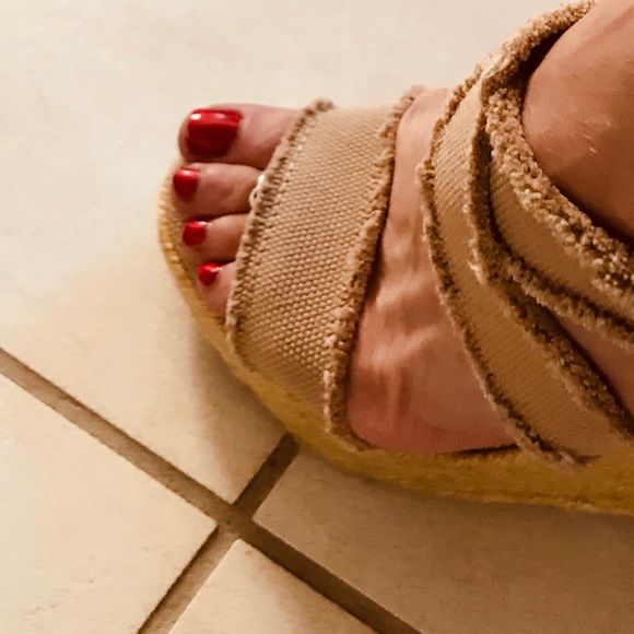 Like New!  These canvas and cork wedges are hot! - Picture 5 of 7